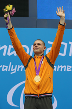 Autisme-ambassadeur Marc Evers wint goud in Rio